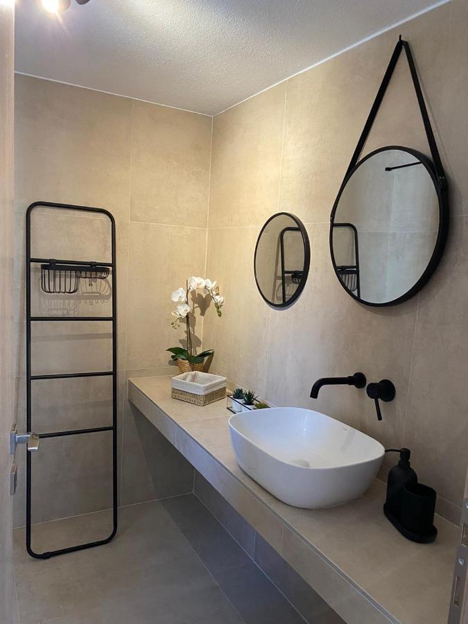 Palma Seaside Villa 1 사르티 외부 사진